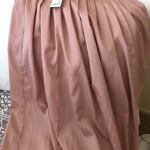 Beautiful rose gold skirt (m)